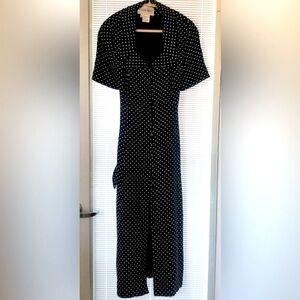 Sale! VINTAGE Black and White Polka Dot Open Front Dress 👗